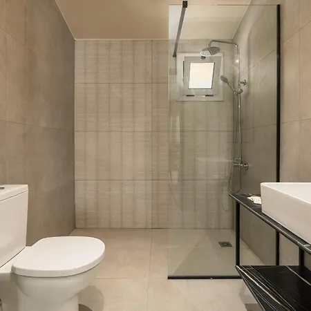 Arya 3* هانيوتي