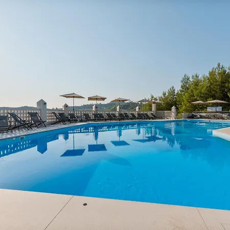 Arya 3* هانيوتي